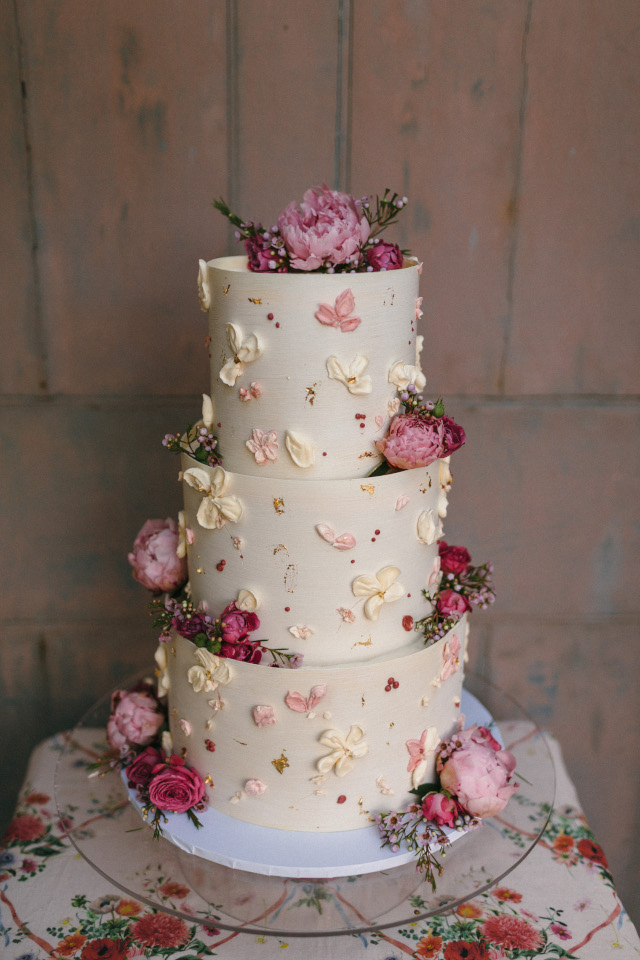 Wedding Cakes by Nicky Grant, Cornwall, UK